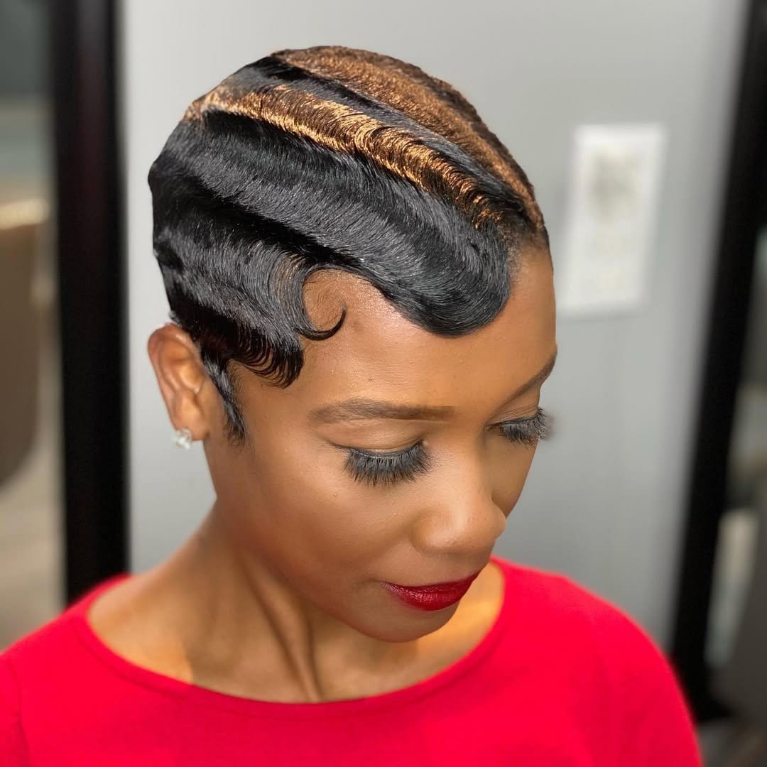 Finger waves hairstyle on short hair