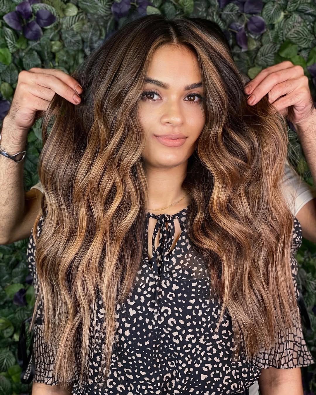Vibrant ombre DIY hair chalk effect