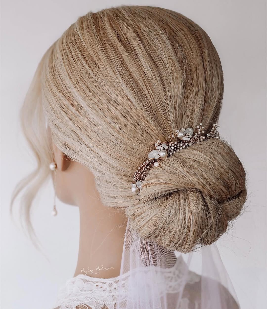 Unique triple bun DIY hairstyle