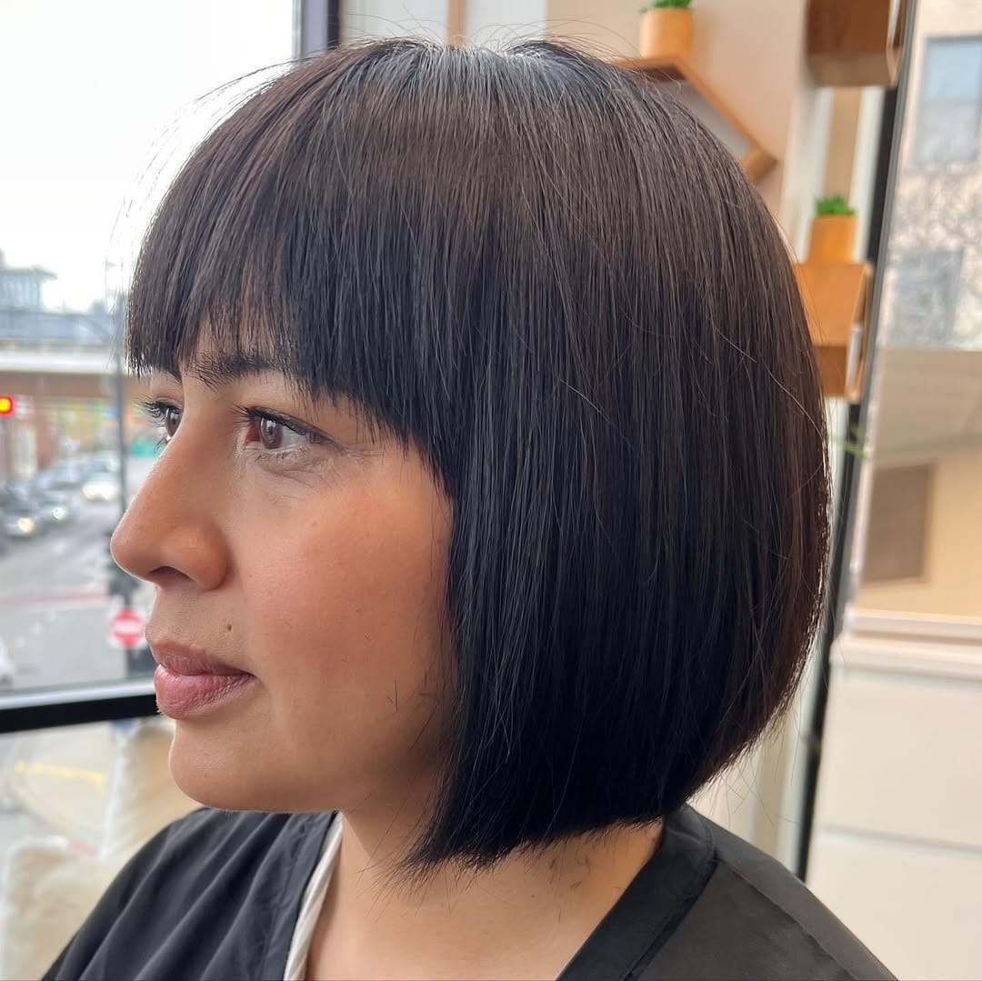 Unique DIY short layered bowl cut with bangs