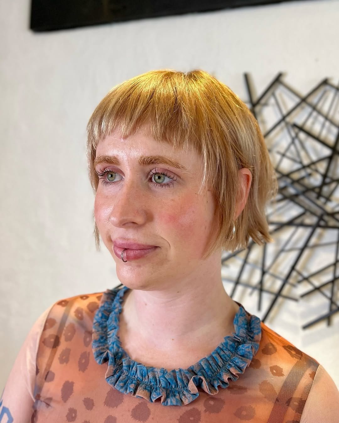 Quirky DIY layered bowl cut