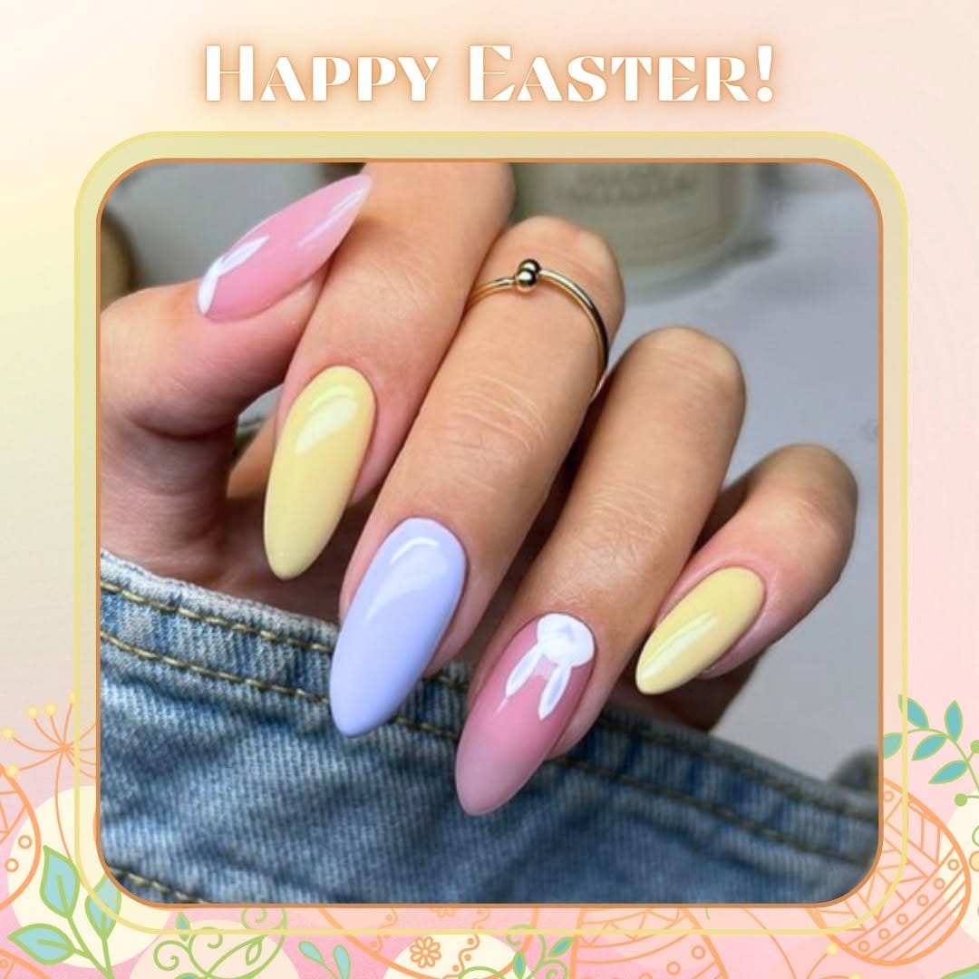 Luxurious golden egg nail art