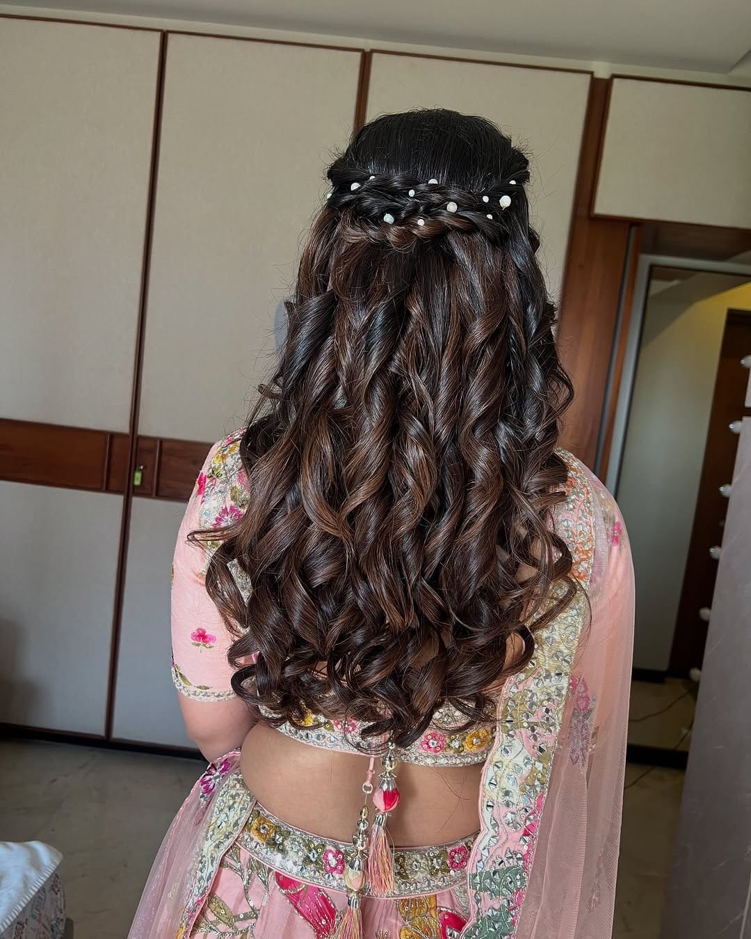 Messy wavy hair with side braid detail