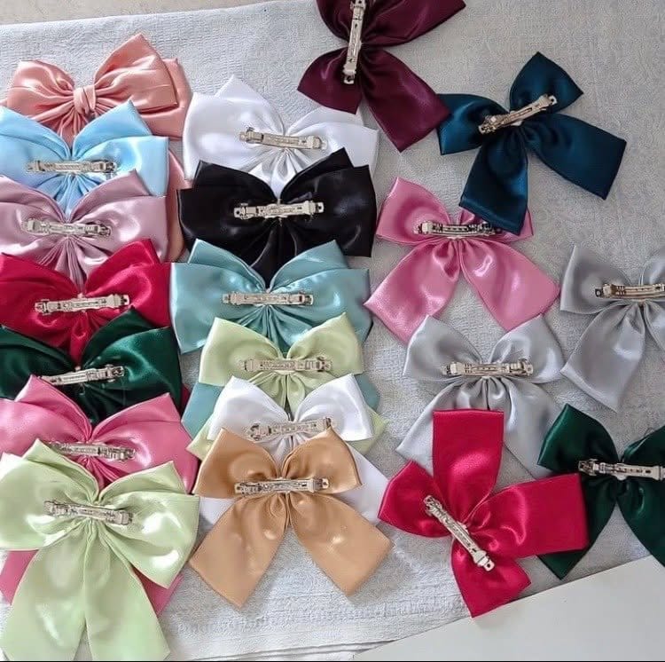 Glamorous rhinestone DIY hair clips