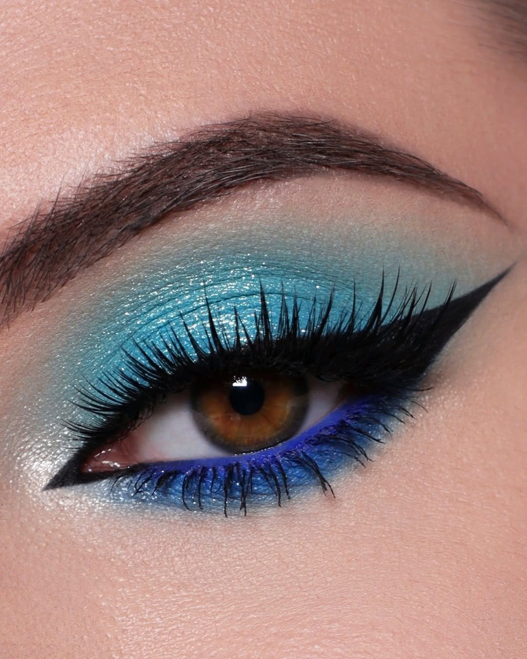 Glowing smokey eye with cheekbone highlighter