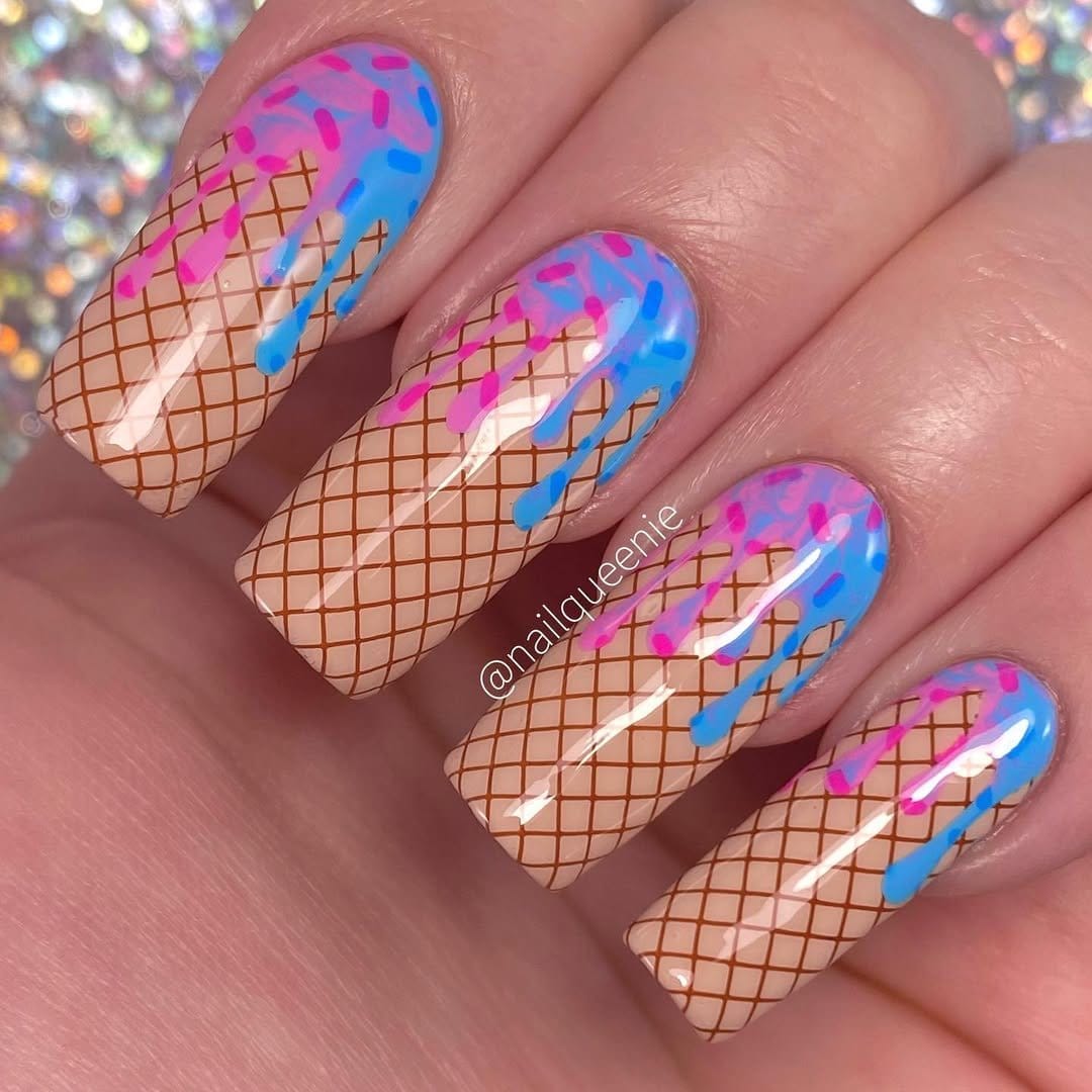 Lemon sorbet nails with a matte finish