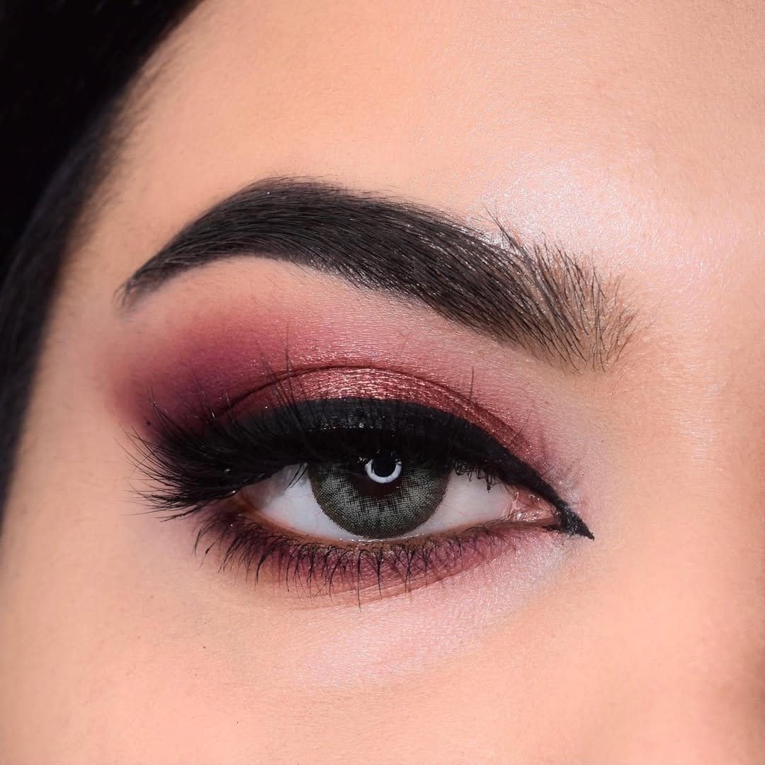 Edgy smokey eye with graphic eyeliner design
