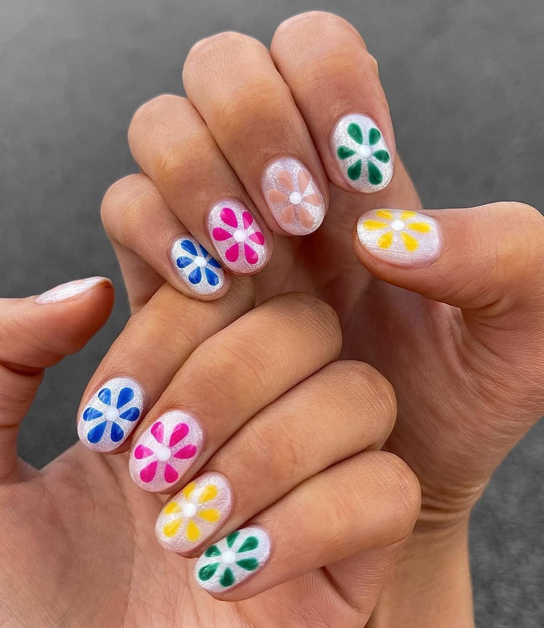 Geranium-inspired nail art