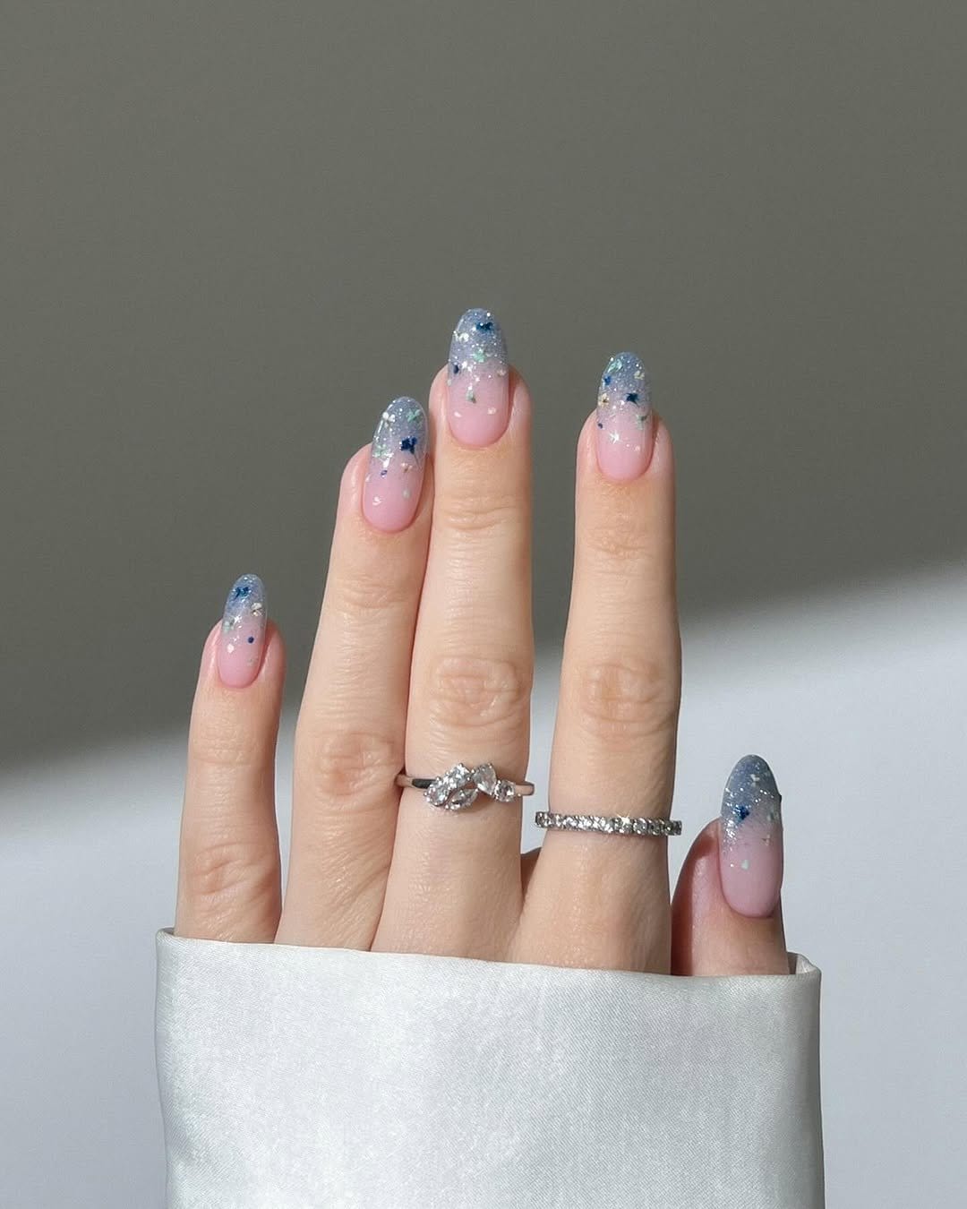 Wildflower-inspired nail art