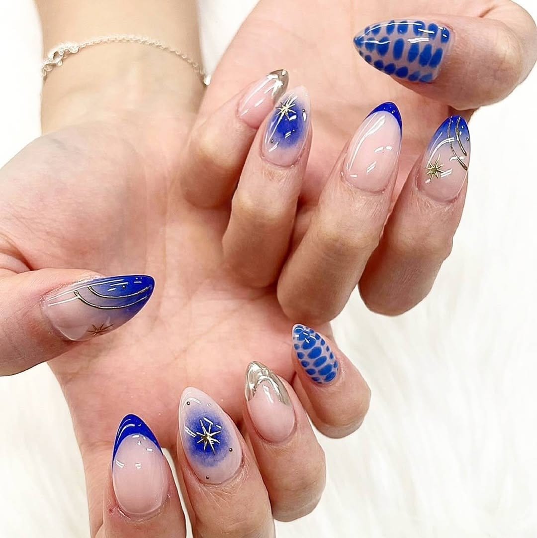 Soft blue gradient nails with a smooth transition
