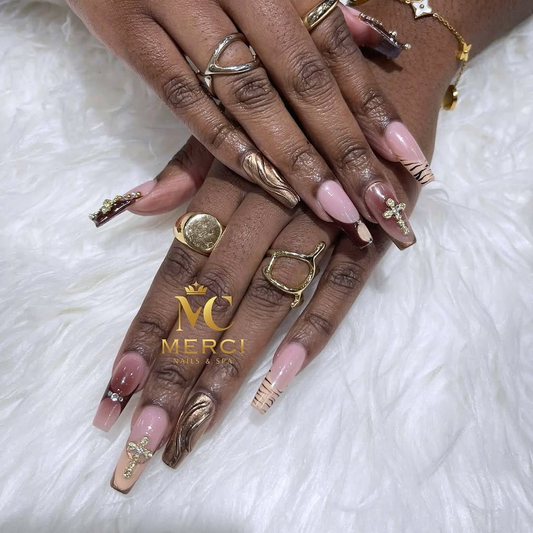 Rose gold nails with metallic sheen