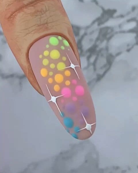 Abstract art splash nails