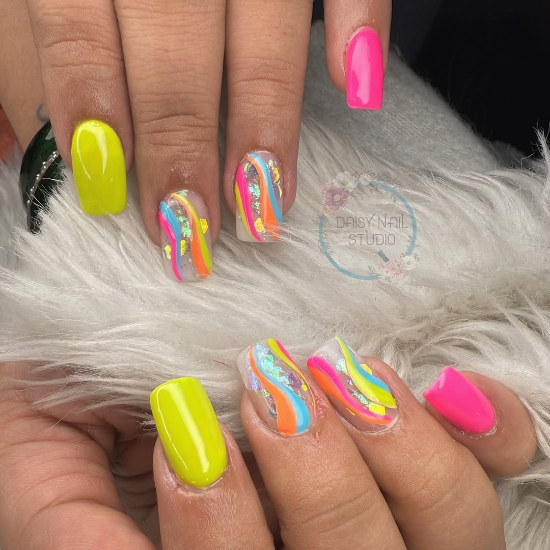 Trendy hot pink chevron nail art