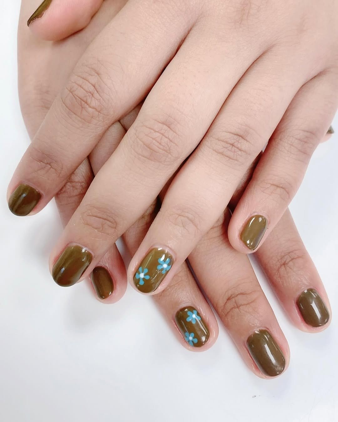 Soft pastel floral nail art design