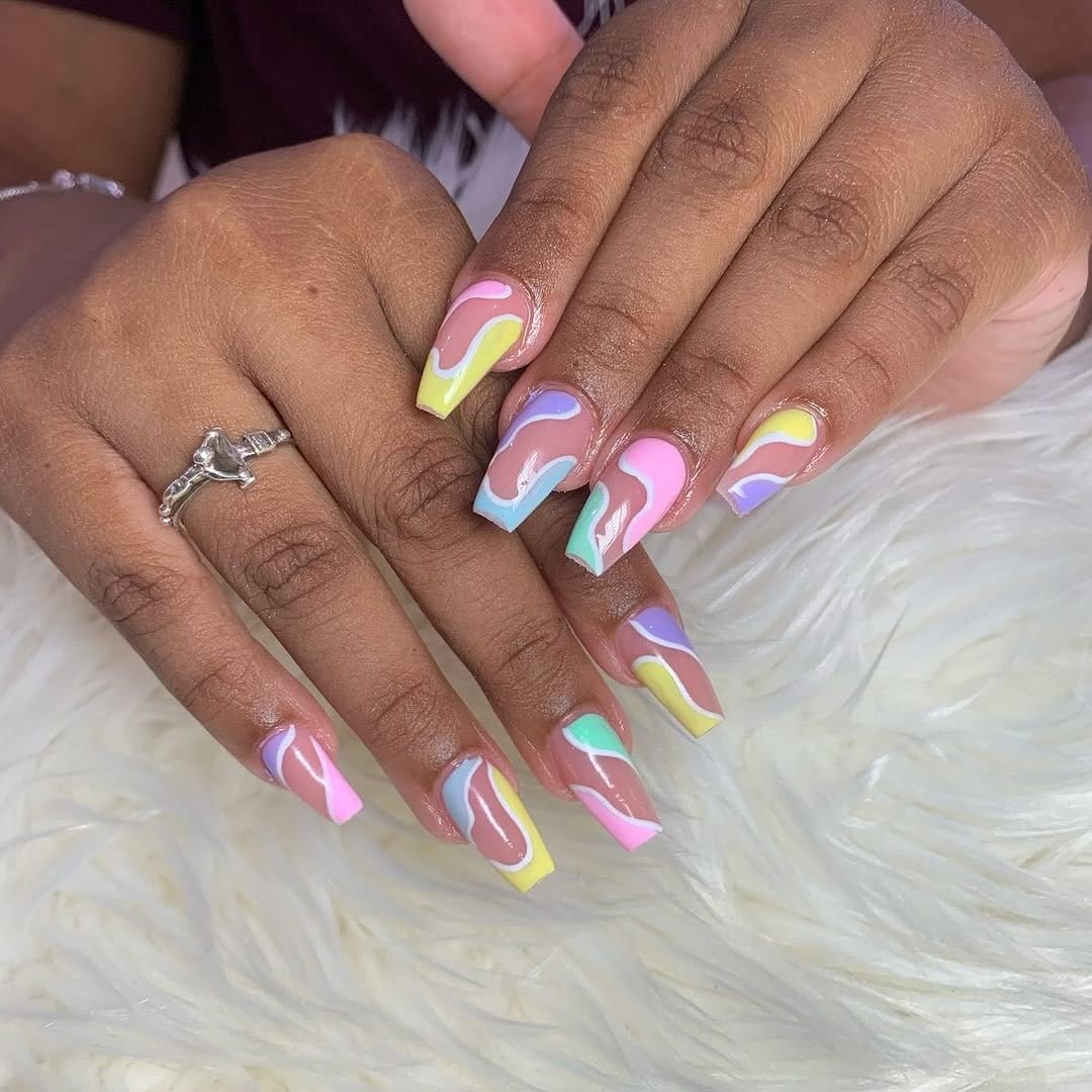 Modern white pastel geometric shape nails