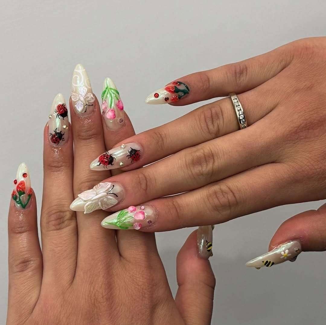 Adorable ladybug nail art