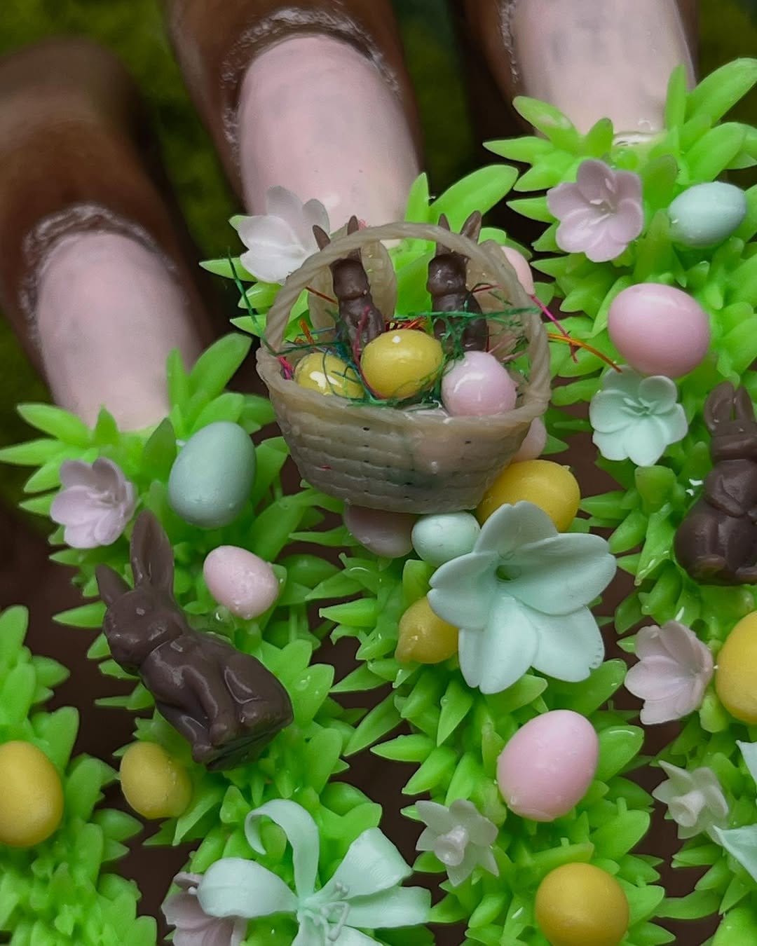 Bird nest and egg nail art design