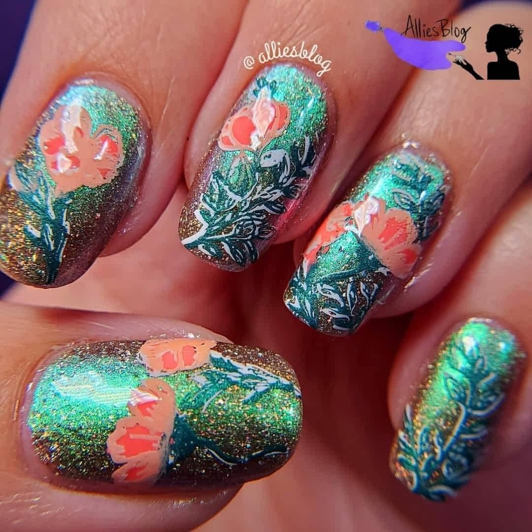 Carnation-patterned red nails