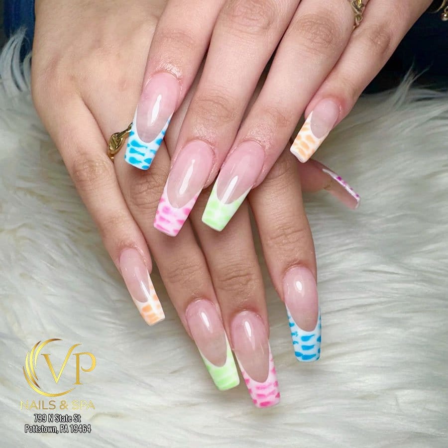 Chevron designs on pastel nails
