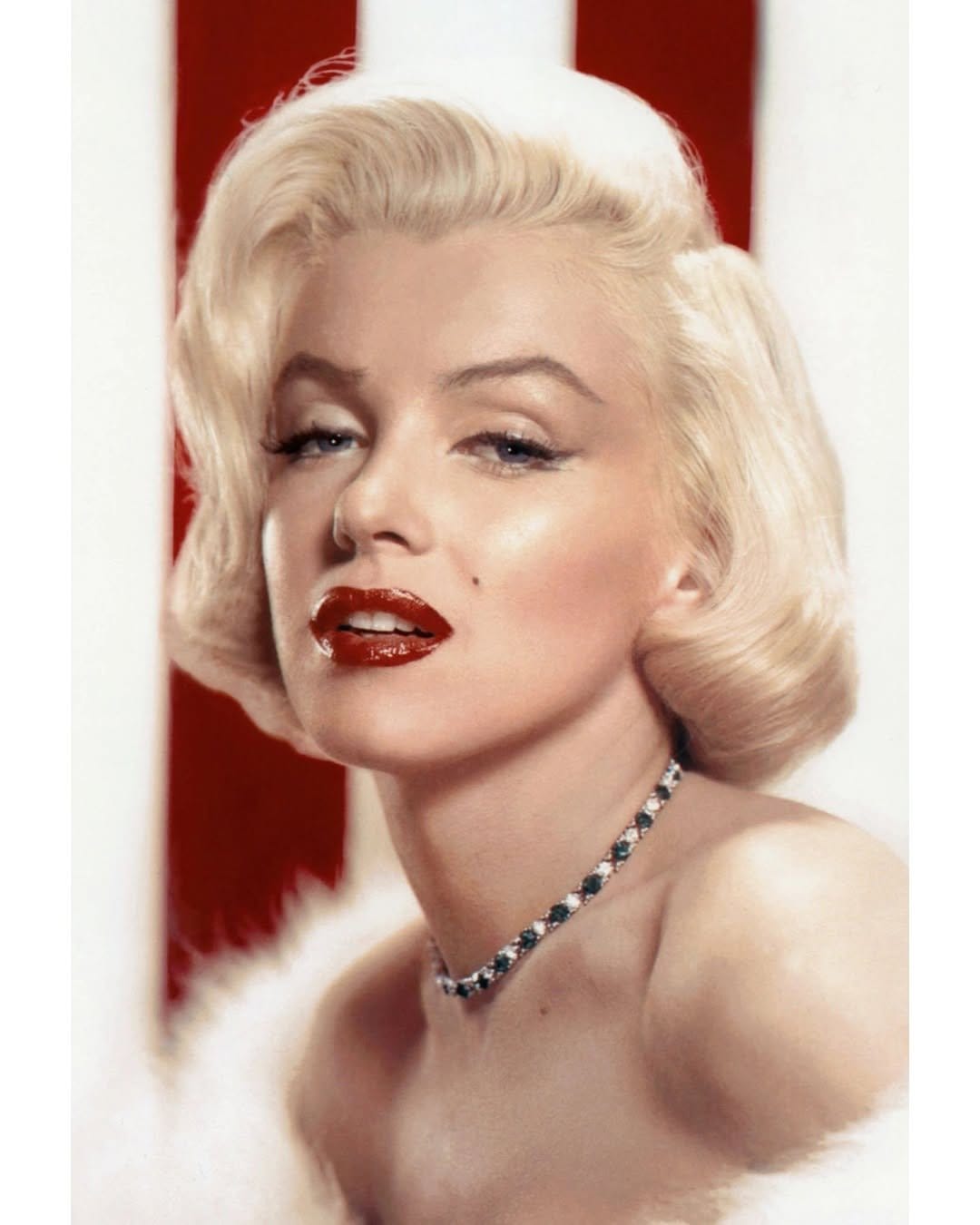 Vintage red lip and winged eyeliner