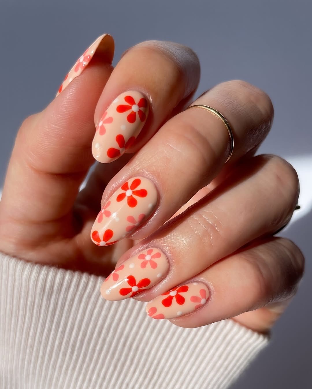 Monochrome floral pink nail art