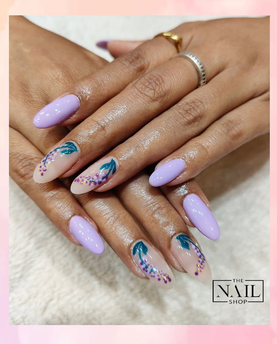 Wisteria-inspired pastel nail art design