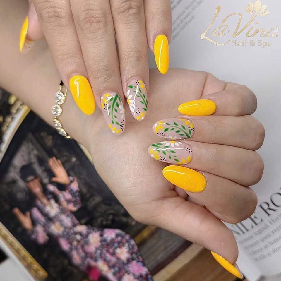 25 Bright Yellow Nail Designs to Brighten Your Style