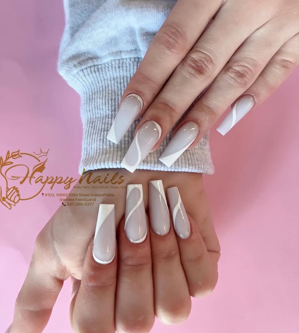 25 Stunning Pure White Spring Nail Ideas for 2023