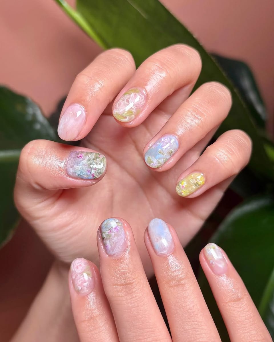 25 Quick Spring Nail Designs to Bloom Your Beauty